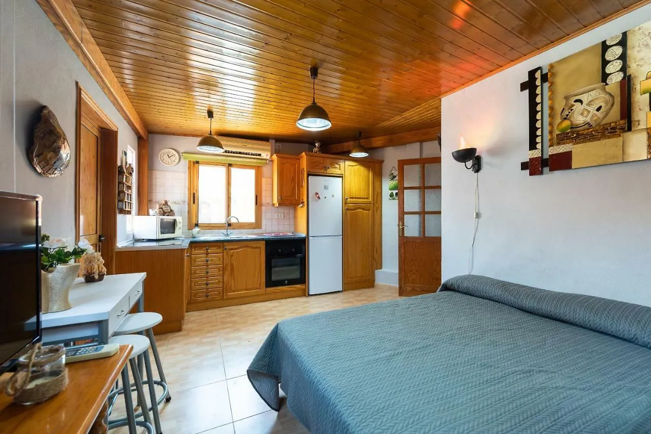 Camping Cabin - Private Solarium & Pool - Bbq San Bartolomé Ferienhaus