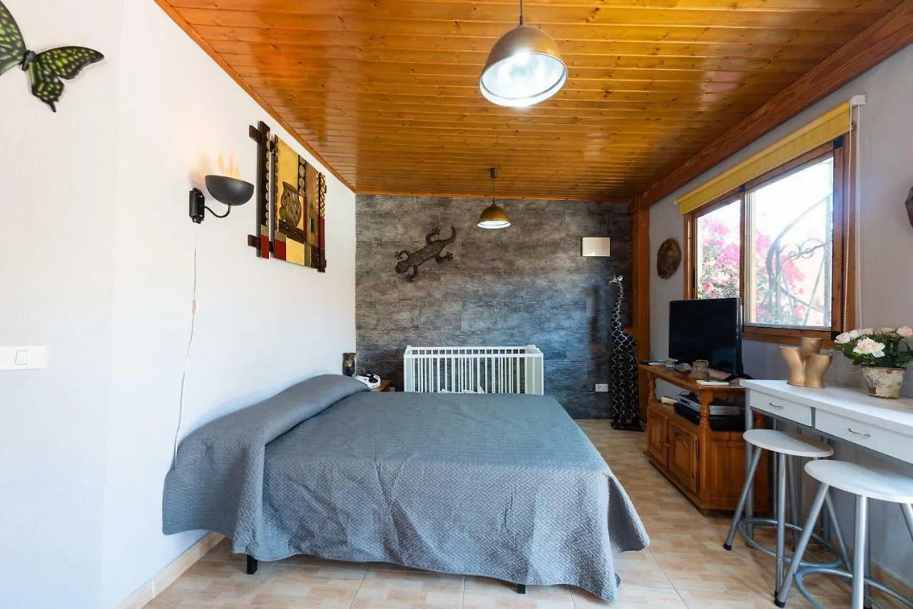 Ferienhaus Camping Cabin - Private Solarium & Pool - Bbq San Bartolomé Spanien